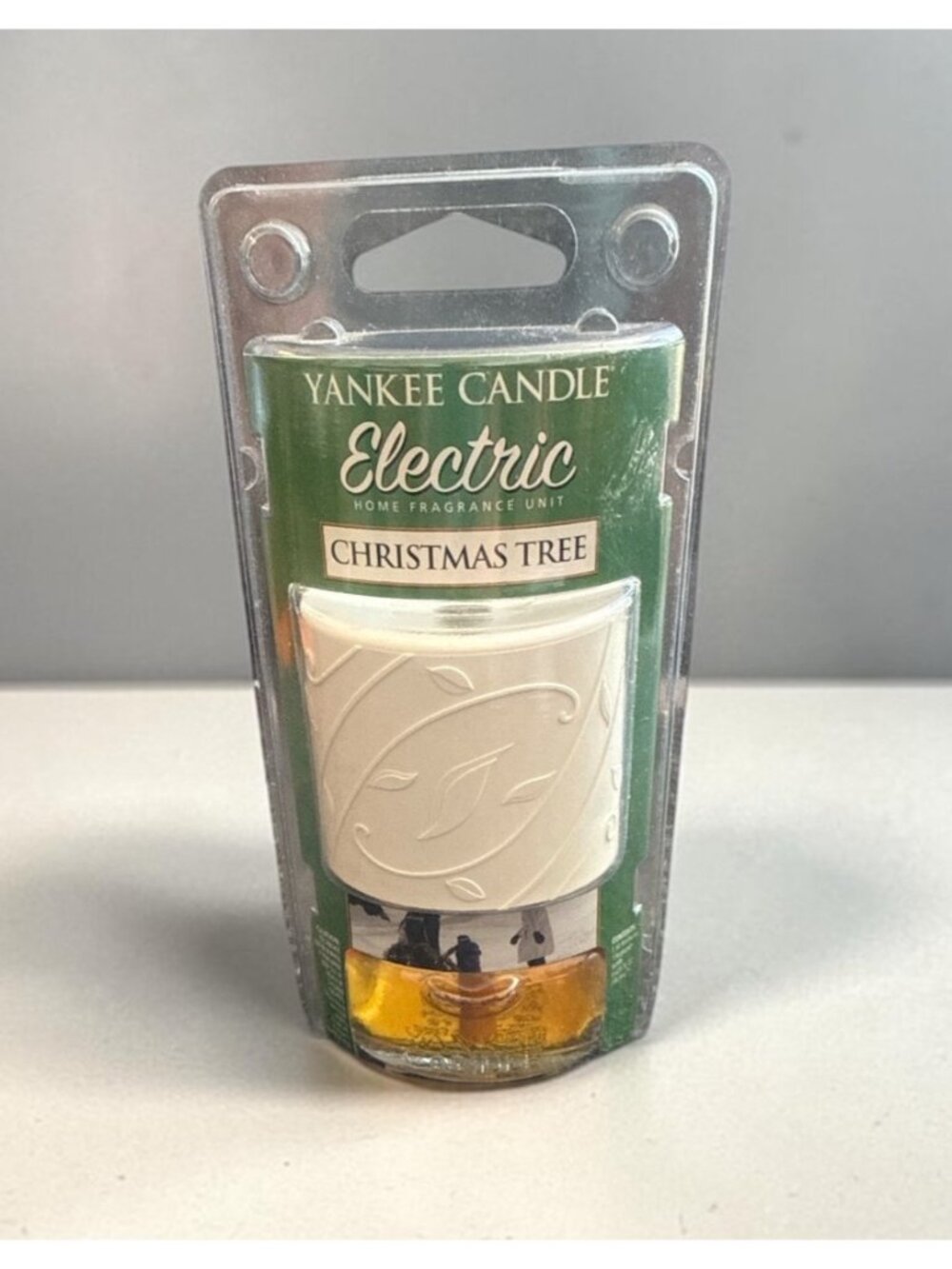 NEW Christmas Tree Yankee Candle Fragrance Electric Scent Plug